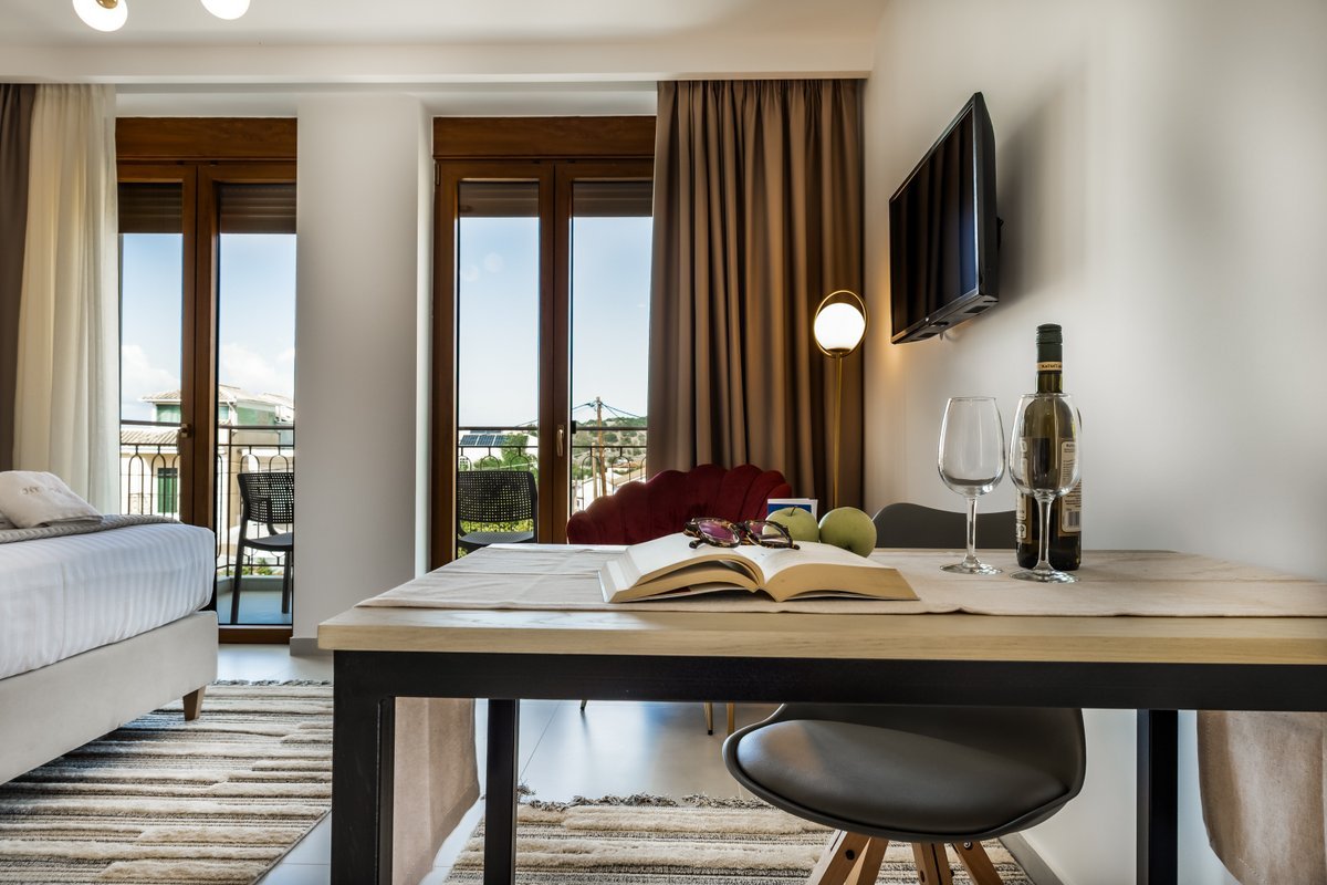 Helios-sivota-IMG_2278-Edit