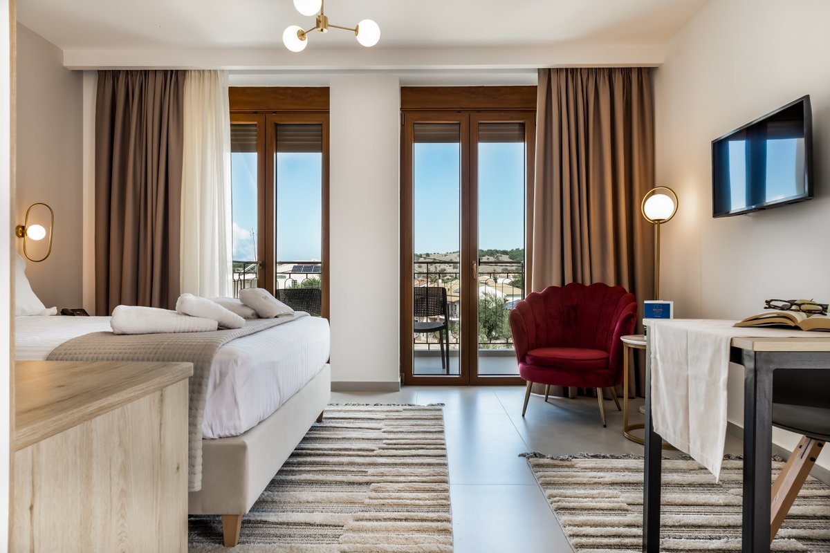 Helios-sivota-IMG_2291-Edit-3